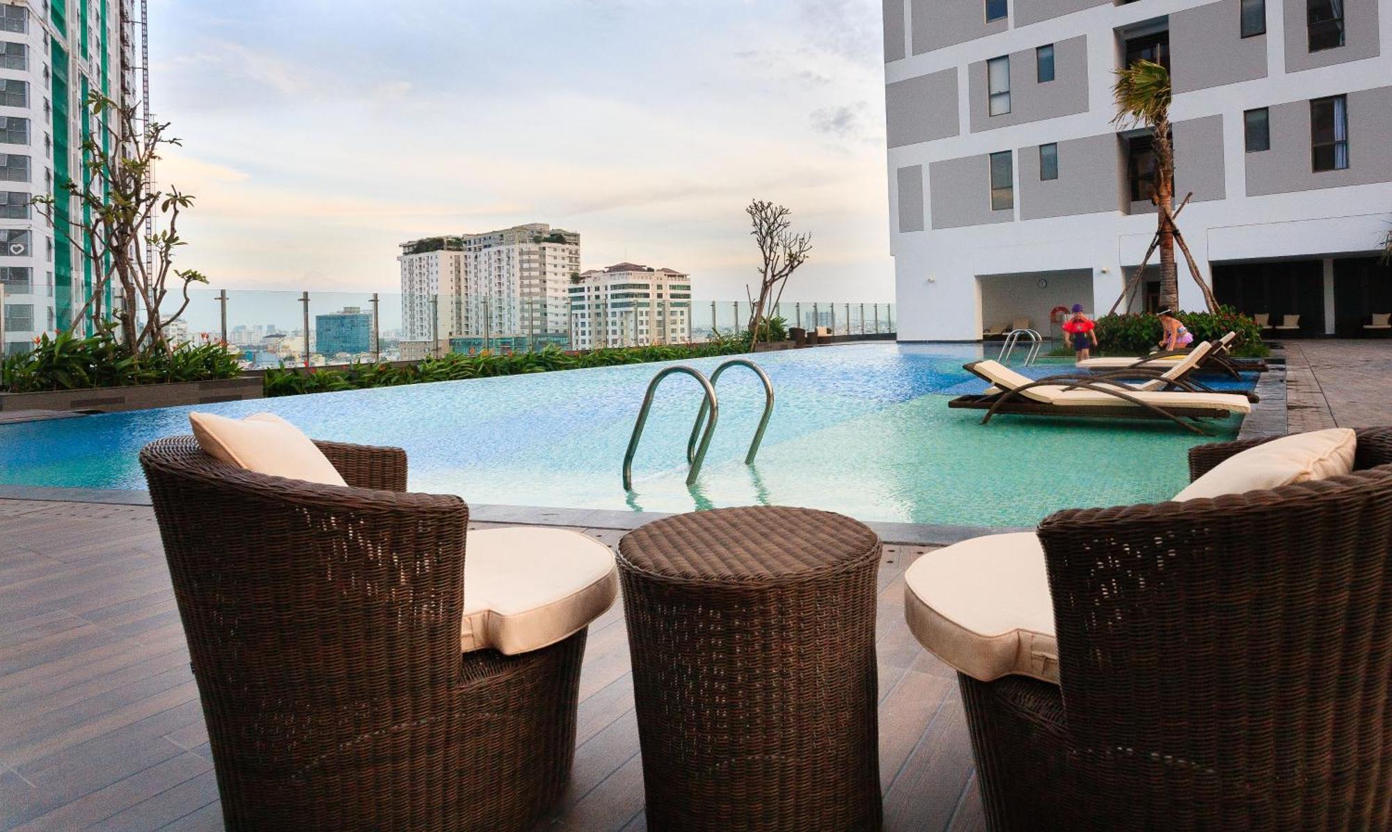 Rem Rivergate Garden Pool Signature - Free 4G Sim For 3 Nights Booking Bandar Ho Chi Minh Luaran gambar