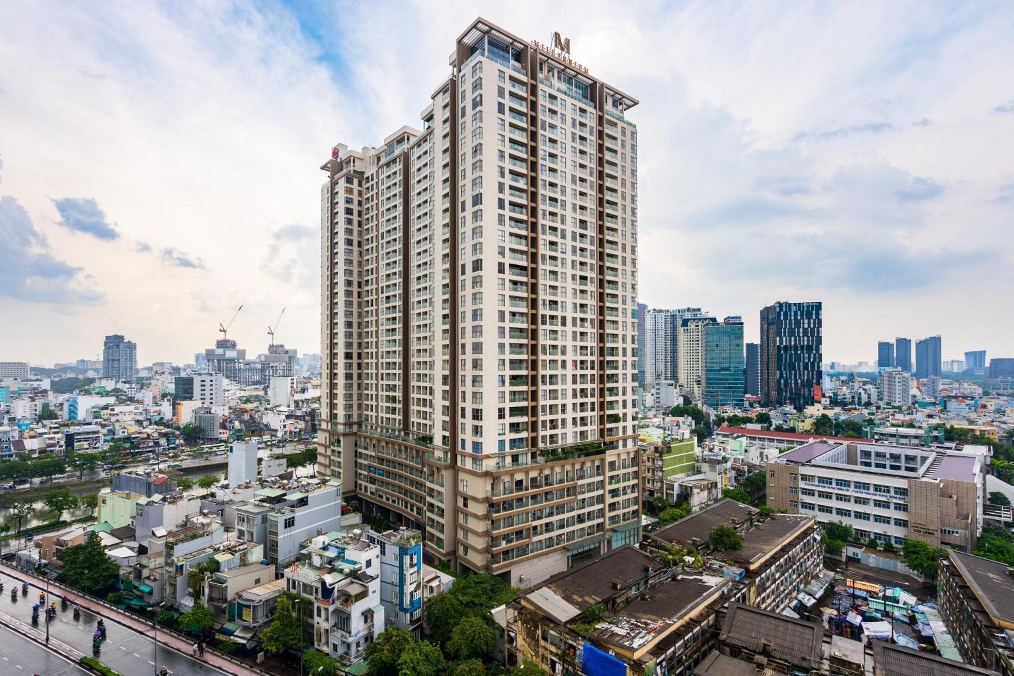 Rem Rivergate Garden Pool Signature - Free 4G Sim For 3 Nights Booking Bandar Ho Chi Minh Luaran gambar